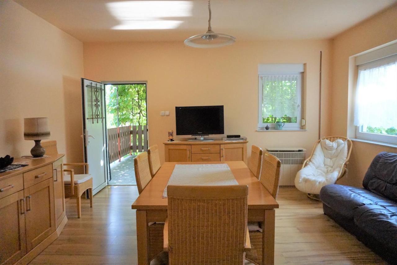 فيلا Ferienhaus Plattensee/Balaton Szolad المظهر الخارجي الصورة